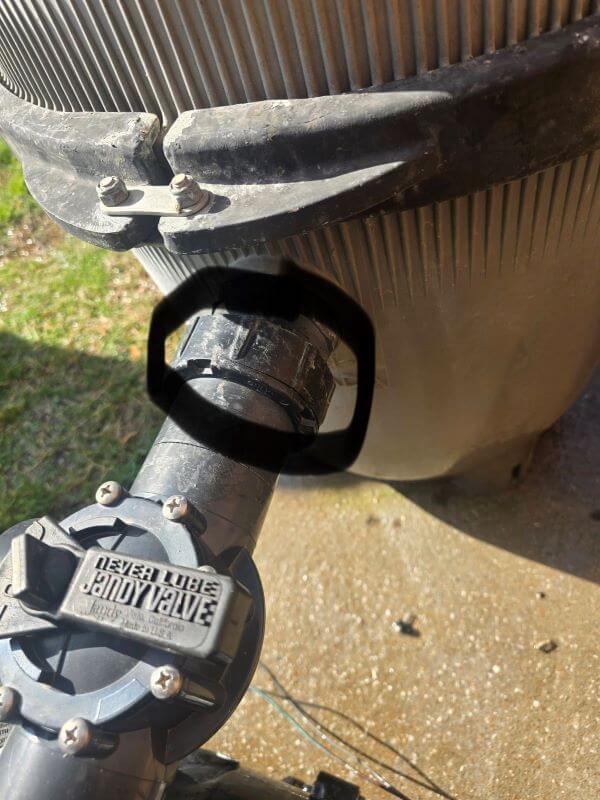 What Causes Cracks in a Swimming Pool?